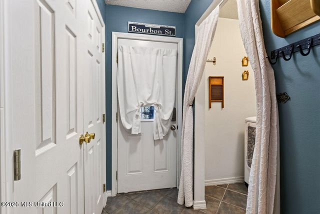 9534 Laa La Way, Diamondhead, MS 39525