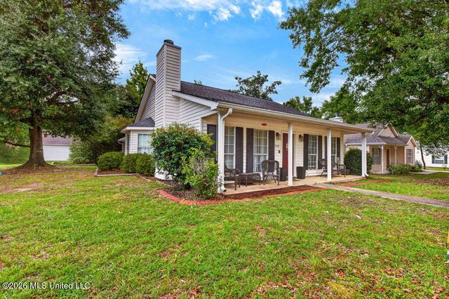 9534 Laa La Way, Diamondhead, MS 39525