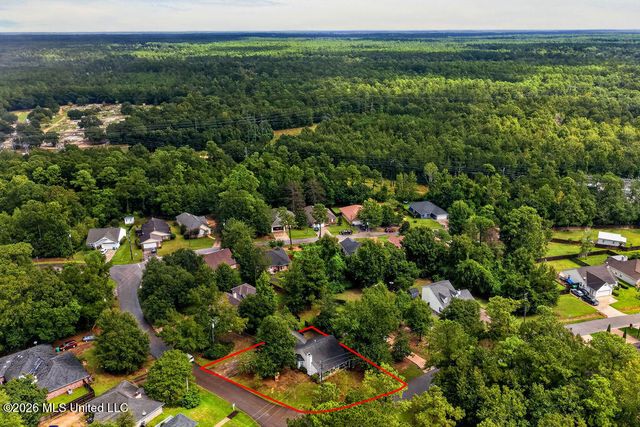 9534 Laa La Way, Diamondhead, MS 39525