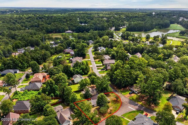9534 Laa La Way, Diamondhead, MS 39525