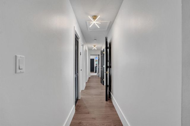 2804 Banyan Boulevard Circle NW, Boca Raton, FL 33431