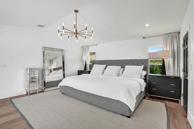 2804 Banyan Boulevard Circle NW, Boca Raton, FL 33431