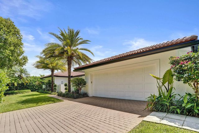 2804 Banyan Boulevard Circle NW, Boca Raton, FL 33431