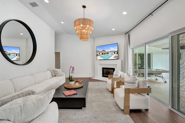 2804 Banyan Boulevard Circle NW, Boca Raton, FL 33431