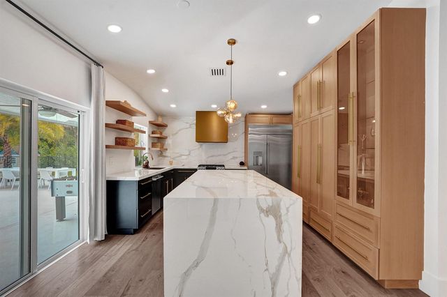 2804 Banyan Boulevard Circle NW, Boca Raton, FL 33431