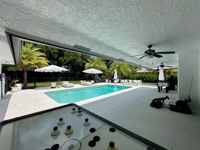 2804 Banyan Boulevard Circle NW, Boca Raton, FL 33431