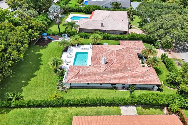 2804 Banyan Boulevard Circle NW, Boca Raton, FL 33431