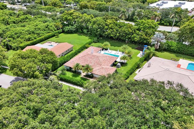 2804 Banyan Boulevard Circle NW, Boca Raton, FL 33431