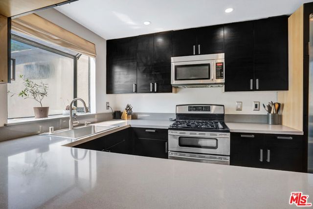 4267 Las Virgenes Road 1, Calabasas, CA 91302