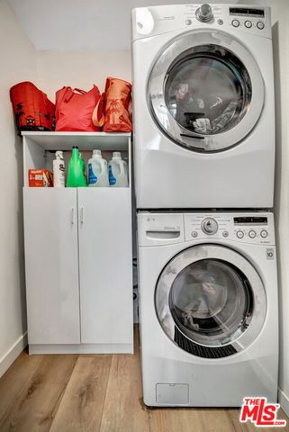 4267 Las Virgenes Road 1, Calabasas, CA 91302