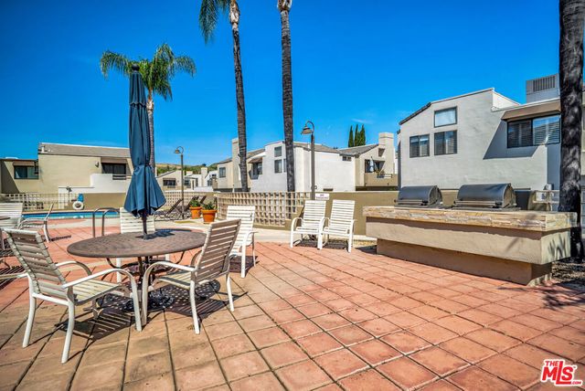 4267 Las Virgenes Road 1, Calabasas, CA 91302