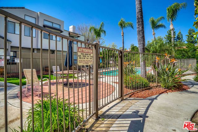 4267 Las Virgenes Road 1, Calabasas, CA 91302