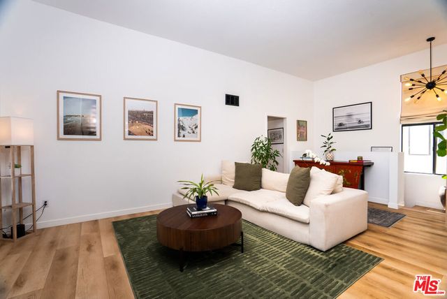 4267 Las Virgenes Road 1, Calabasas, CA 91302