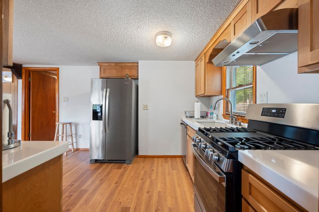 60273 E 322 Road, Grove, OK 74344
