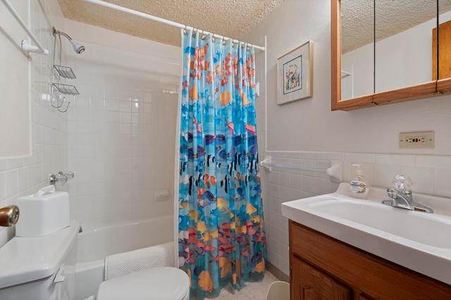 60273 E 322 Road, Grove, OK 74344