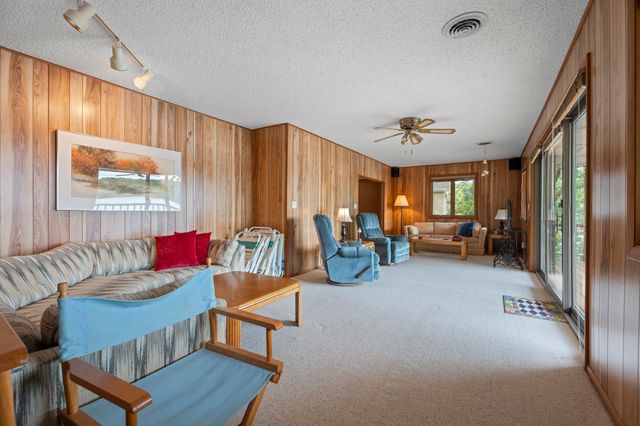 60273 E 322 Road, Grove, OK 74344