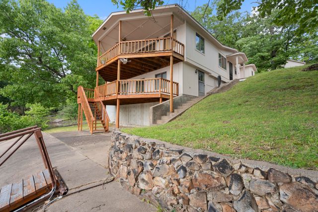 60273 E 322 Road, Grove, OK 74344