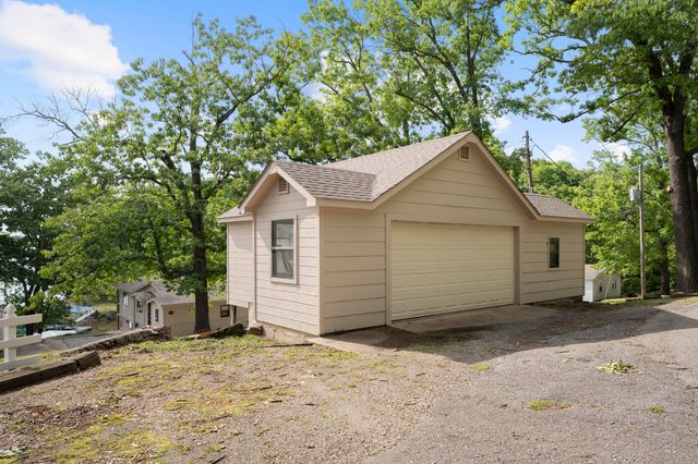 60273 E 322 Road, Grove, OK 74344