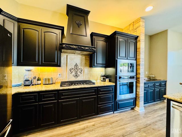 11502 Summit Point Court, Bakersfield, CA 93312