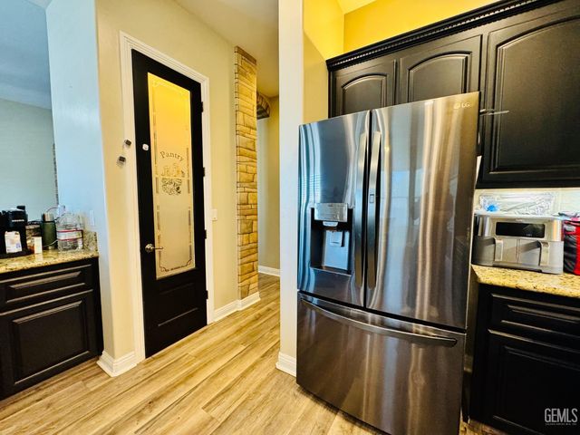 11502 Summit Point Court, Bakersfield, CA 93312