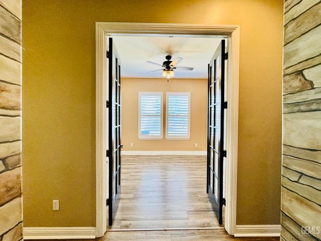 11502 Summit Point Court, Bakersfield, CA 93312