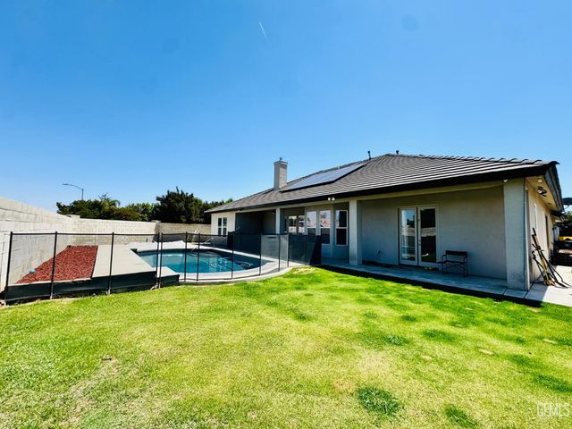 11502 Summit Point Court, Bakersfield, CA 93312