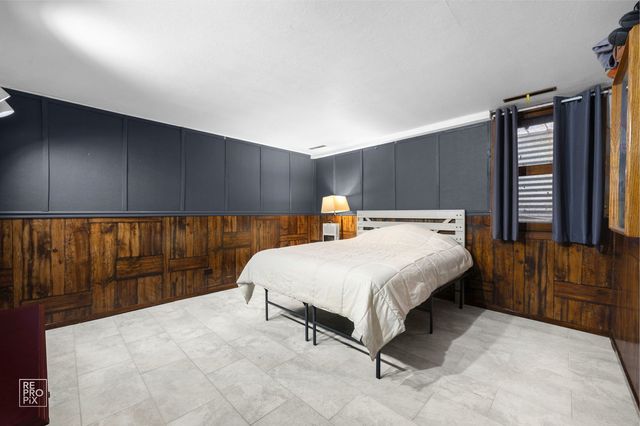 138 N Elmwood Avenue, Wood Dale, IL 60191