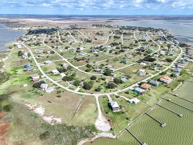 448 Stovall Drive, Palacios, TX 77465