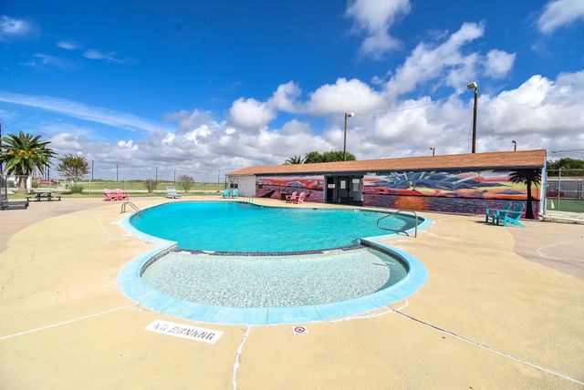 448 Stovall Drive, Palacios, TX 77465