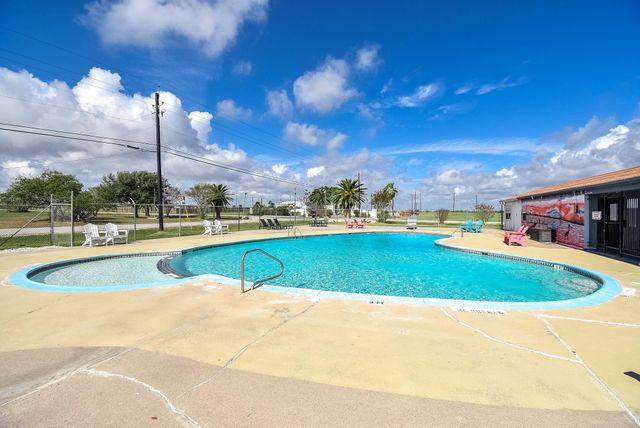 448 Stovall Drive, Palacios, TX 77465