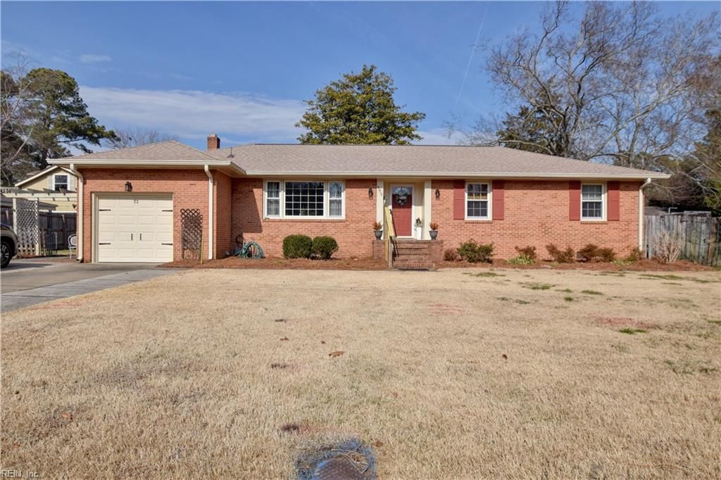 4016 Oak DR, Chesapeake, VA 23321