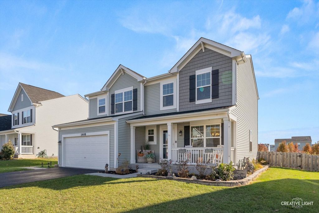 1908 Pauline Place, Plano, IL 60545