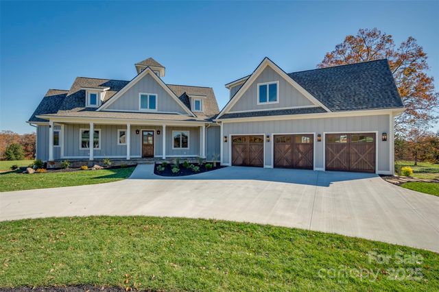 297 Mountain Meadows Lane 7, Tryon, NC 28782