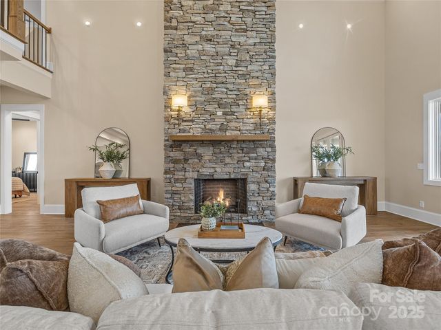 297 Mountain Meadows Lane 7, Tryon, NC 28782