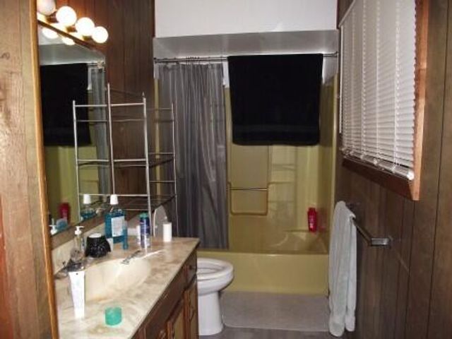 6105 N Grace Avenue, Ludington, MI 49431