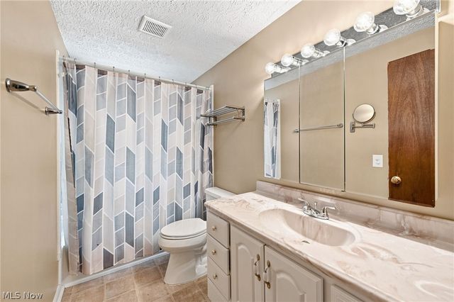 8665 Rosebud Drive, Mentor, OH 44060