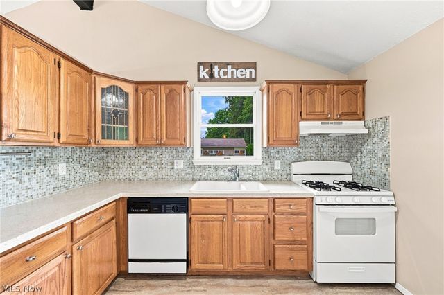 8665 Rosebud Drive, Mentor, OH 44060
