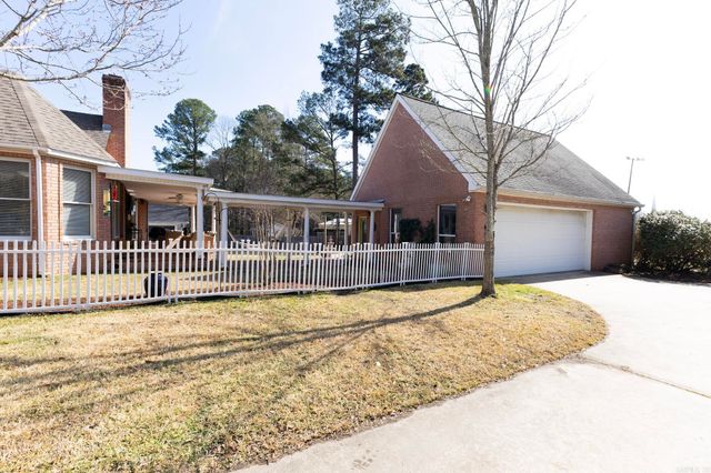 2315 Pathway, El Dorado, AR 71730