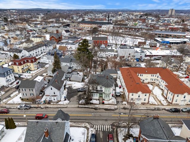 143 Westford St, Lowell, MA 01851