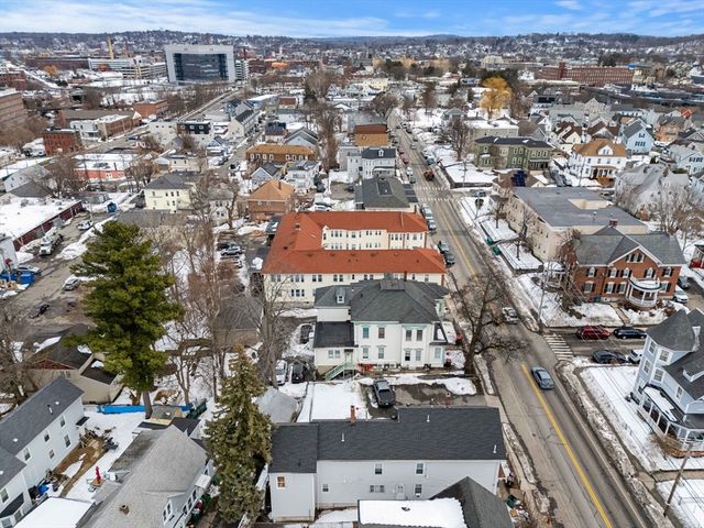 143 Westford St, Lowell, MA 01851