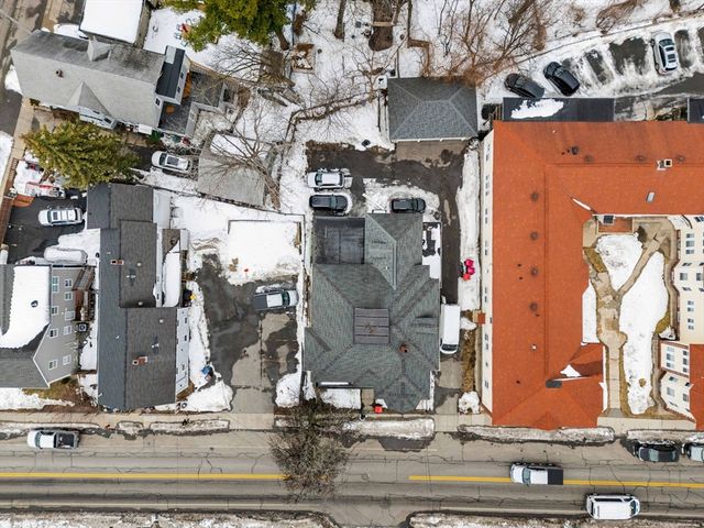 143 Westford St, Lowell, MA 01851