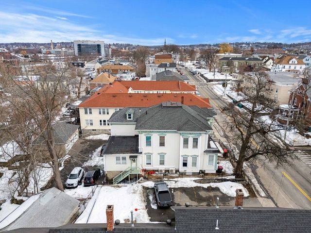 143 Westford St, Lowell, MA 01851