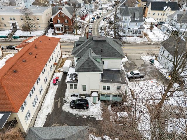 143 Westford St, Lowell, MA 01851