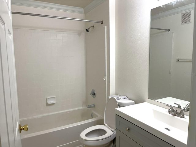 18119 BRIDLE CLUB DRIVE 18119, Tampa, FL 33647