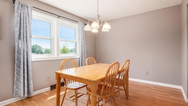 1669 Lexington Drive, Lancaster, OH 43130