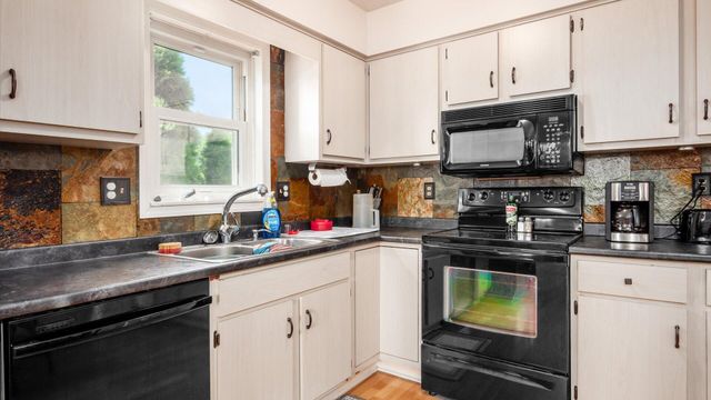 1669 Lexington Drive, Lancaster, OH 43130