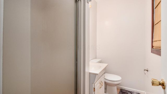 1669 Lexington Drive, Lancaster, OH 43130