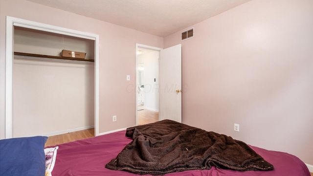 1669 Lexington Drive, Lancaster, OH 43130