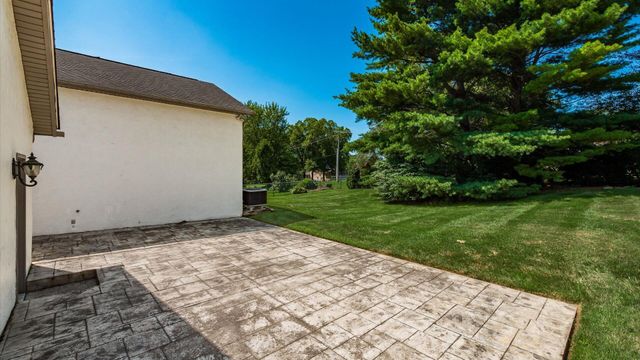 1669 Lexington Drive, Lancaster, OH 43130