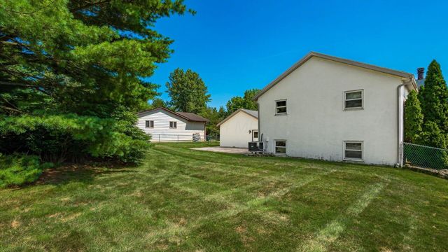 1669 Lexington Drive, Lancaster, OH 43130
